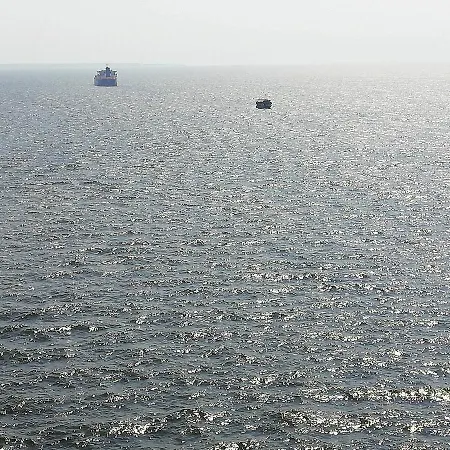 Luxury White Sea View *